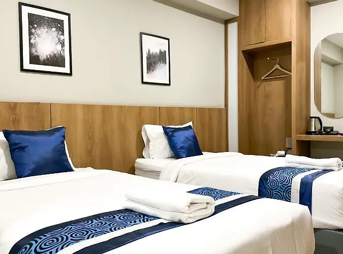 B Hotel