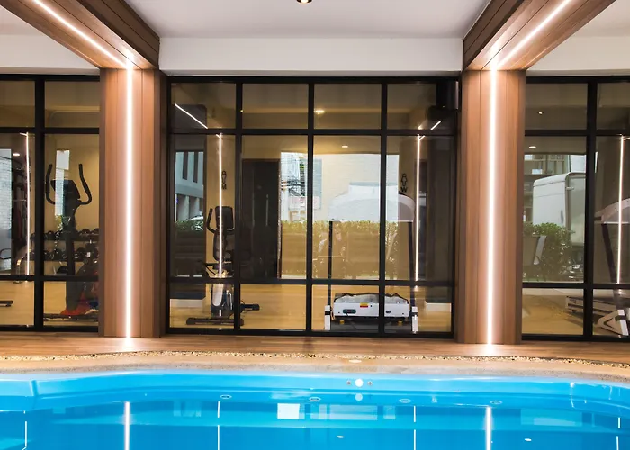 Hotel B 4*