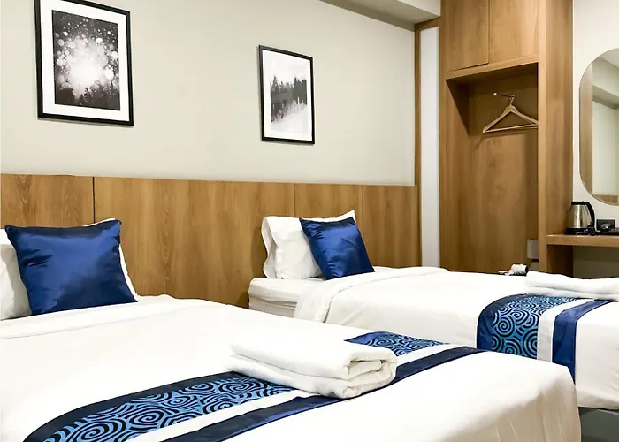 Hotel B